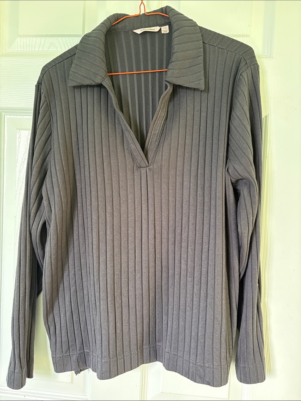 La Vie En Rose Ribbed V-Neck Polo Sweater and Matching Pants - Gray